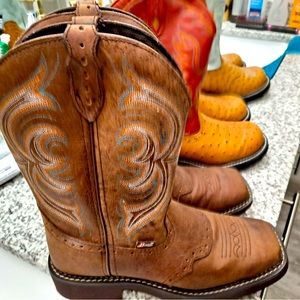 Justin cowboy boots